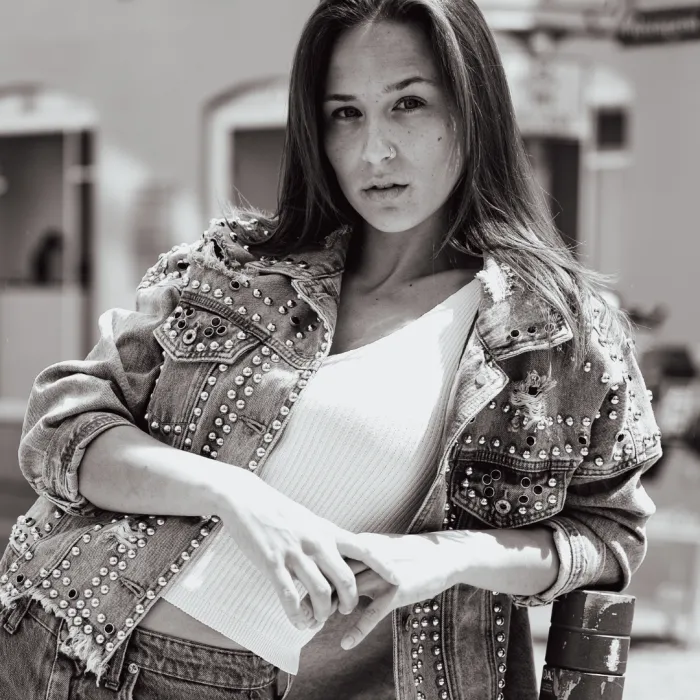 b-r62xxzpwk75yt8tv3dc09puv4mp7ccbnqf75wjavrs